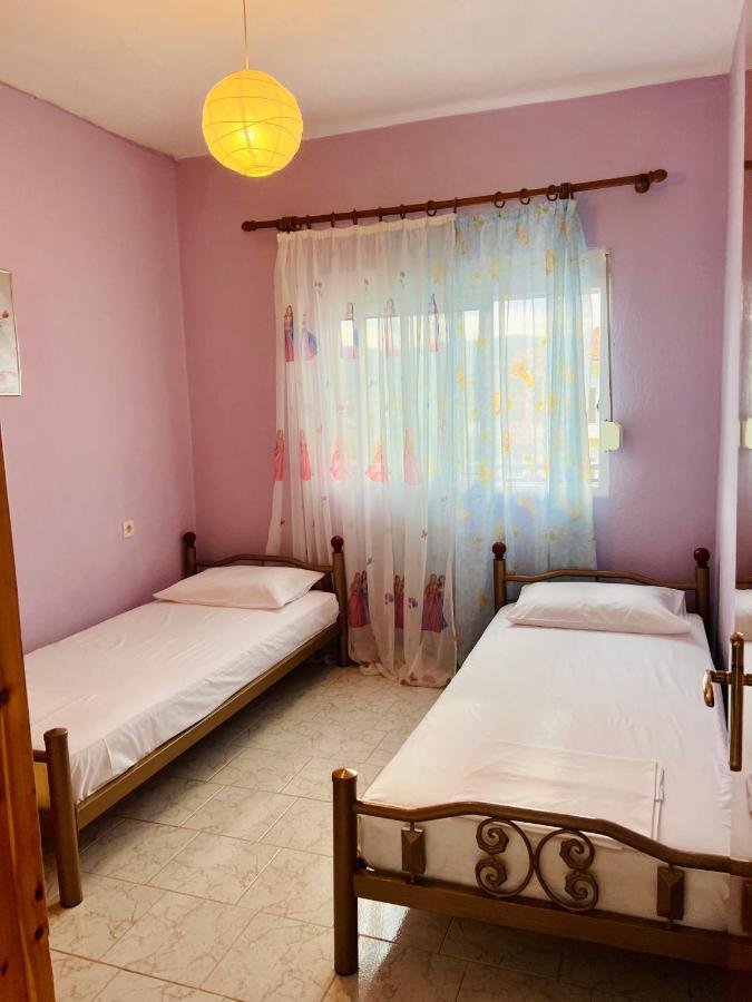 Atlantis Apartments เนอาวรัสนา ภายนอก รูปภาพ