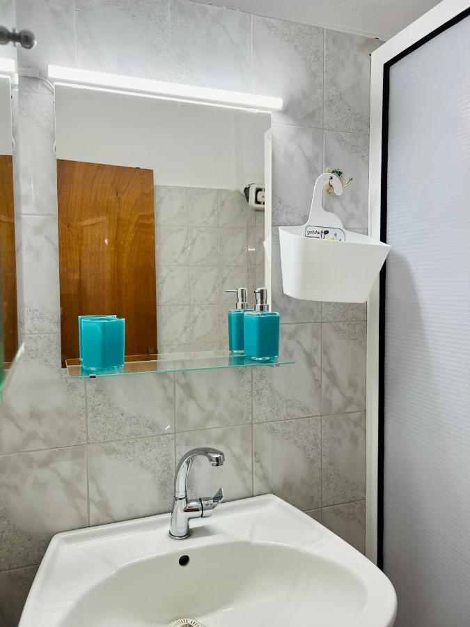Atlantis Apartments เนอาวรัสนา ภายนอก รูปภาพ