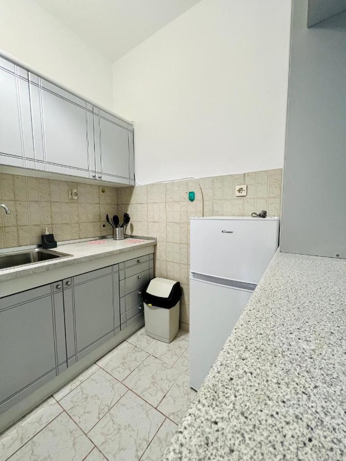 Atlantis Apartments เนอาวรัสนา ภายนอก รูปภาพ