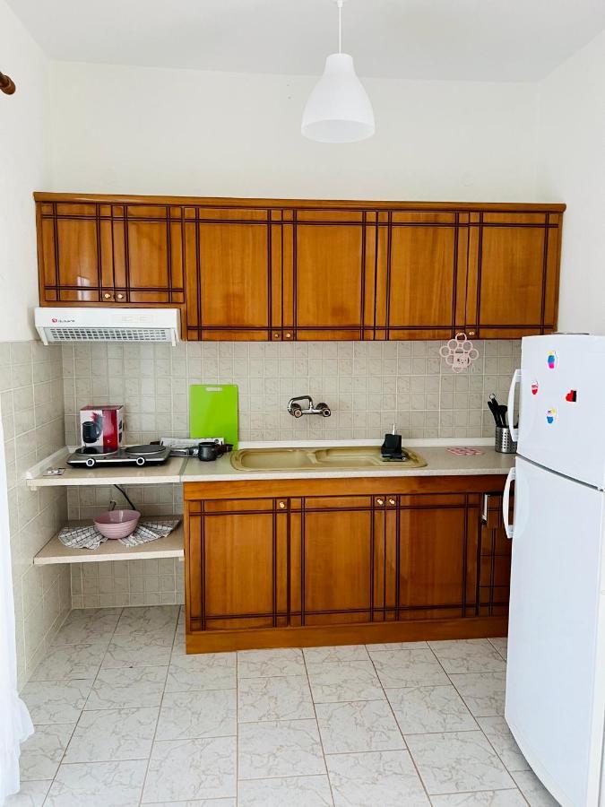 Atlantis Apartments เนอาวรัสนา ภายนอก รูปภาพ
