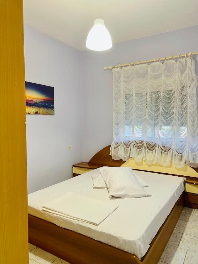 Atlantis Apartments เนอาวรัสนา ภายนอก รูปภาพ