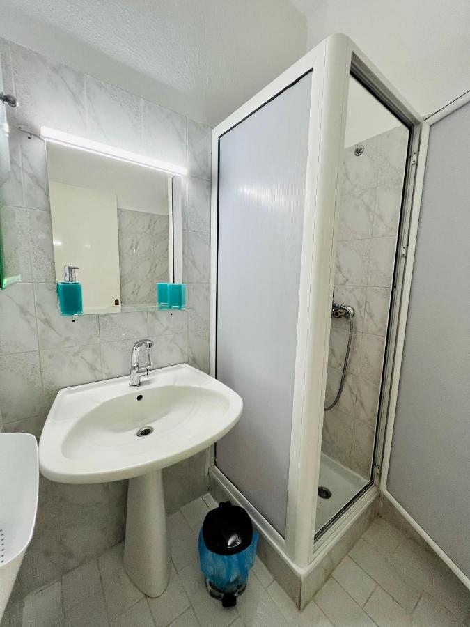 Atlantis Apartments เนอาวรัสนา ภายนอก รูปภาพ